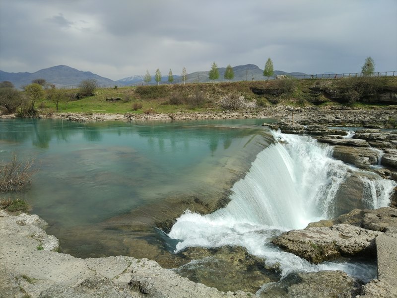 водопад Нигара в Черногории 
