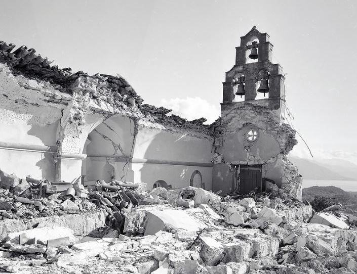 землетрясение в Черногории 1979 фото