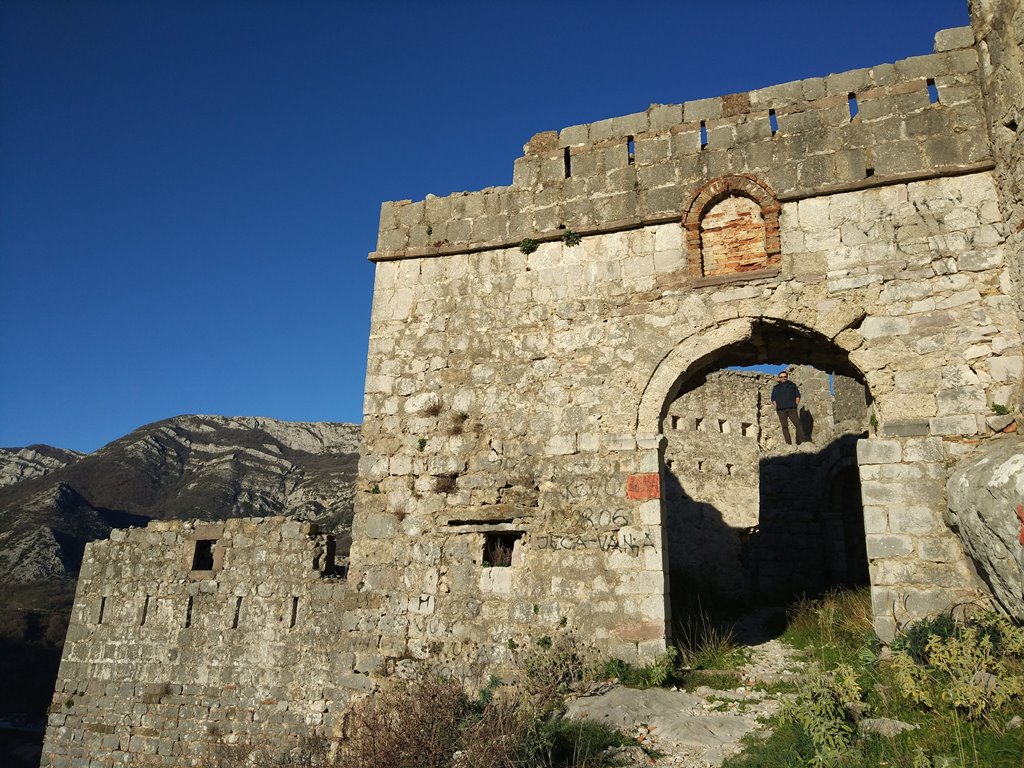 крепость хай нехай черногория