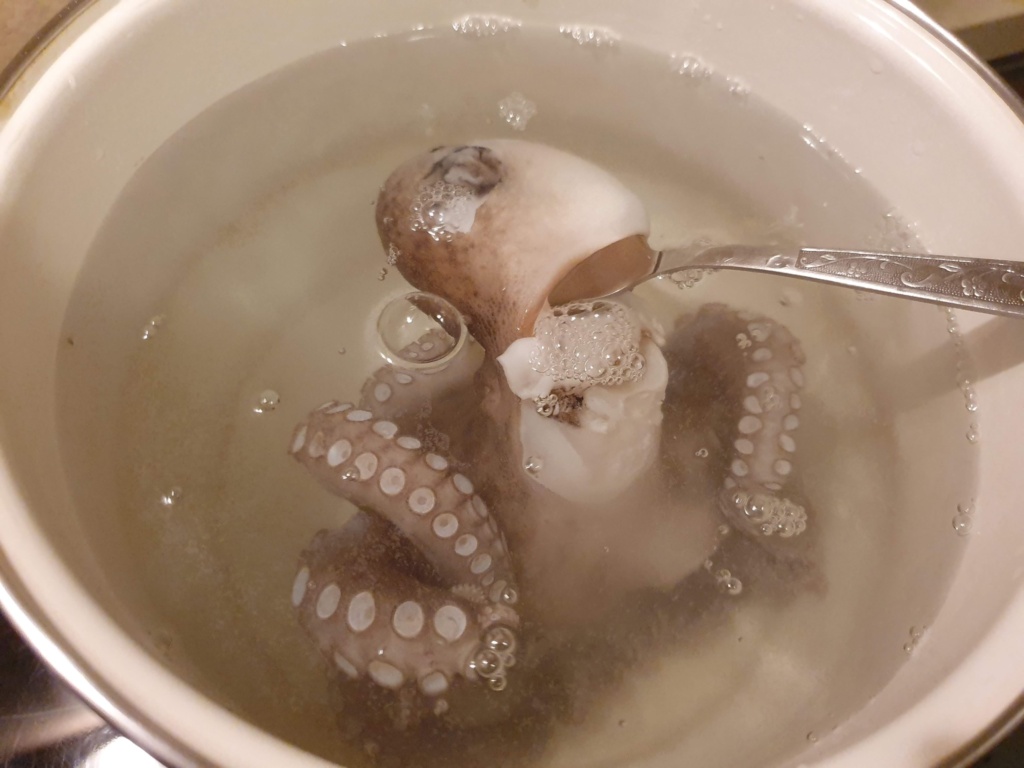 как приготовить осьминога в домашних условиях замороженного 