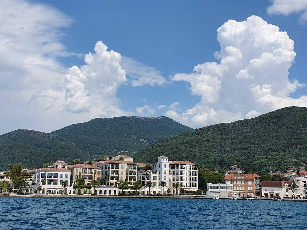 Тиват Черногория фото