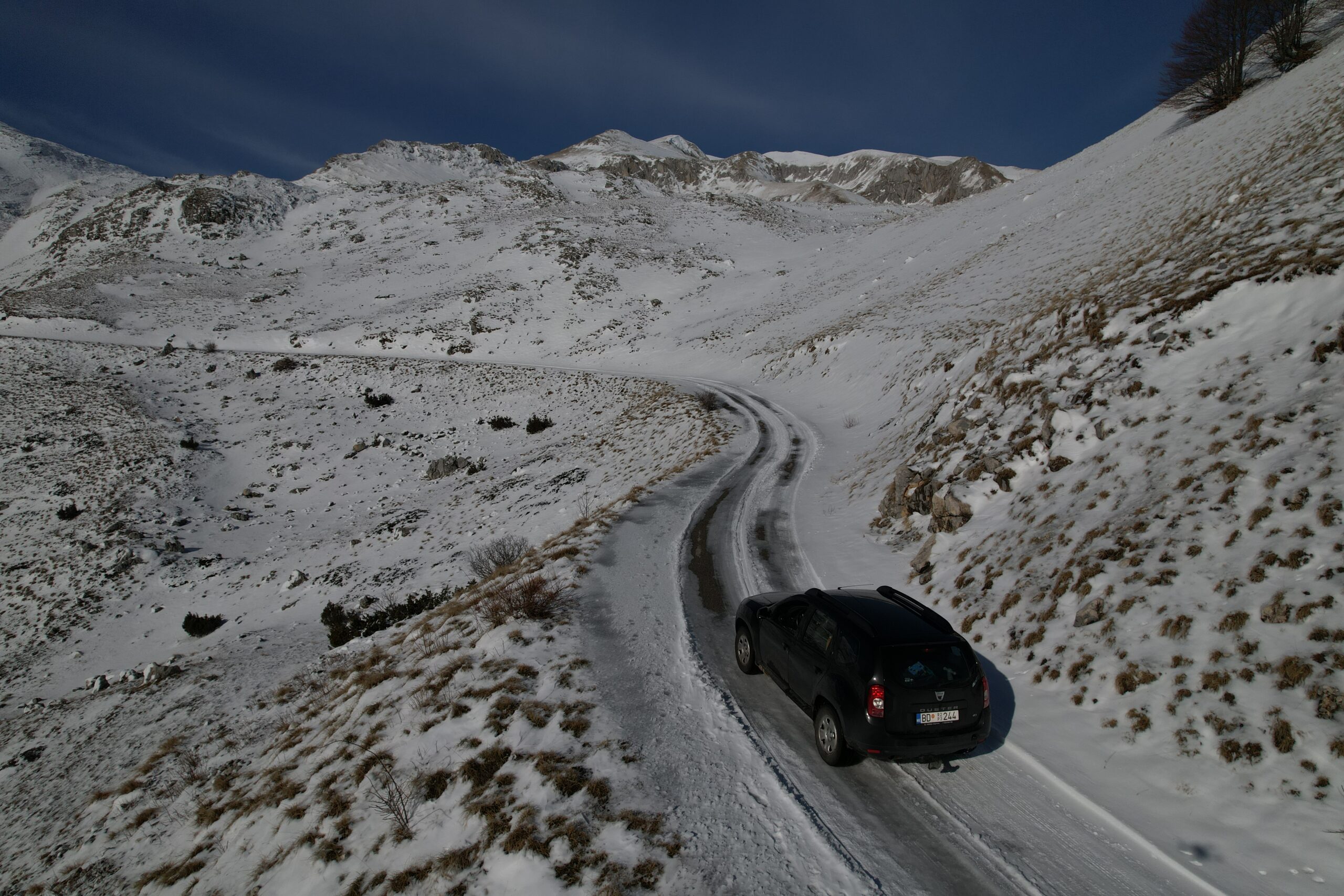 дорога Седло зимой - Жабляк Плужине фото январь 2023