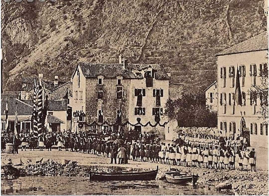 рисан старые фото 2